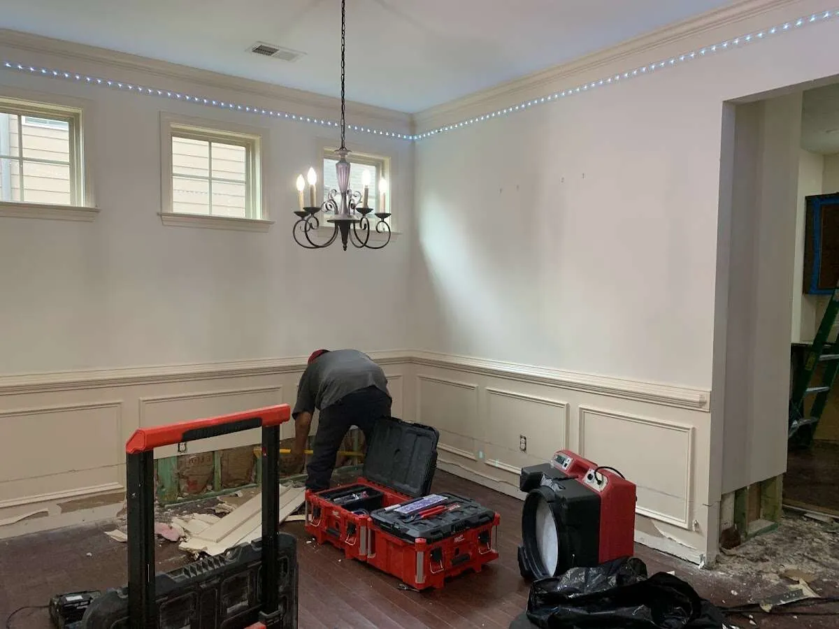 Restoration technician with professional equipment in Three Oaks